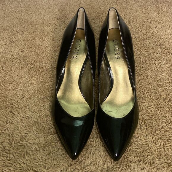 Guess Black Patent Vegan Leather Heels size 7 Classic Y2K Career Event Party - Picture 1 of 7